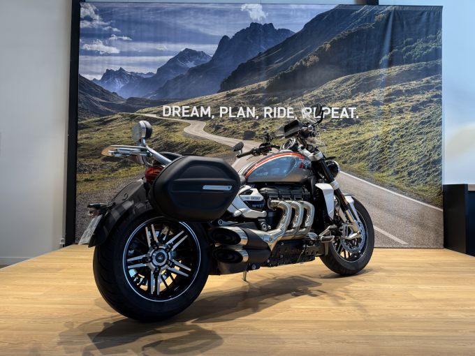 TRIUMPH ROCKET 3 GT 4