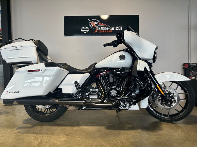 HARLEY-DAVIDSON TOURING ULTRA LIMITED 1800 CVO 4