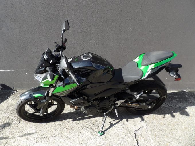 KAWASAKI Z400 4