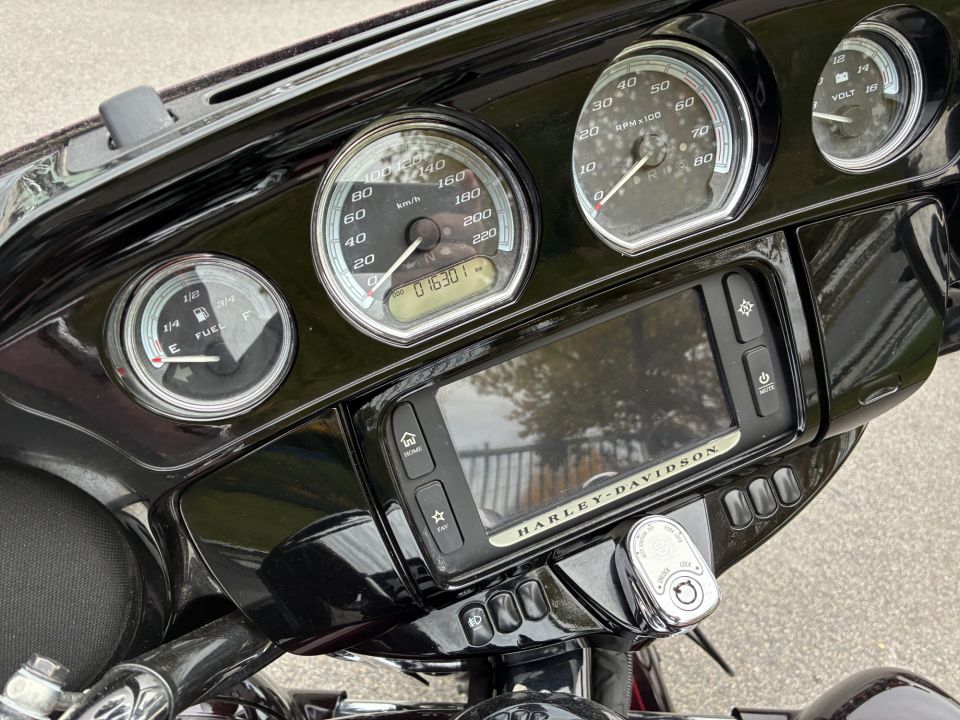 HARLEY-DAVIDSON TOURING ELECTRA 1690 ULTRA LIMITED 4