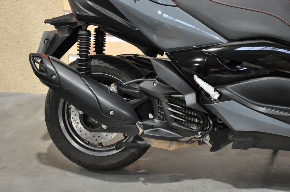 YAMAHA X-MAX 125 TECH MAX 4