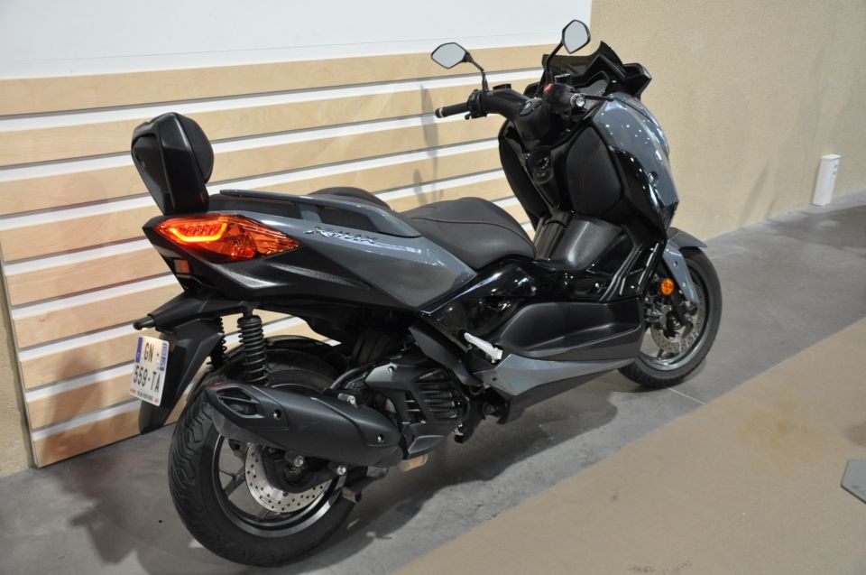YAMAHA X-MAX 125 TECH MAX 4