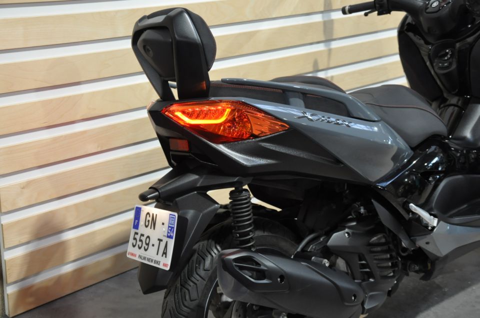 YAMAHA X-MAX 125 TECH MAX 4