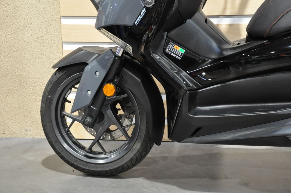 YAMAHA X-MAX 125 TECH MAX 4