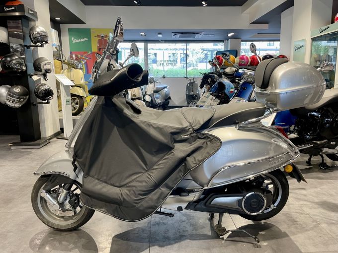 VESPA PRIMAVERA 50 4