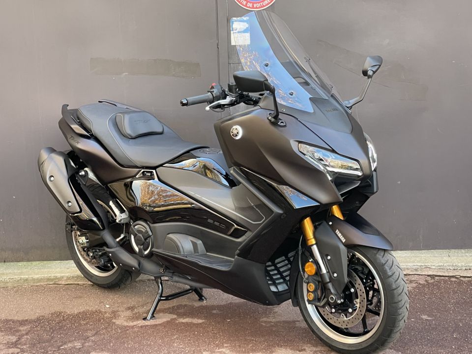 YAMAHA TMAX 560 TECH MAX TECHMAX 2025 - 945KM - GARANTIE CONSTRUCTEUR 4
