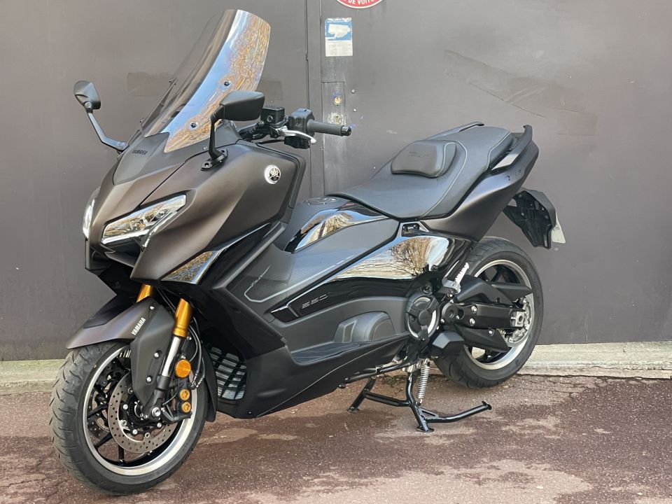 YAMAHA TMAX 560 TECH MAX TECHMAX 2025 - 945KM - GARANTIE CONSTRUCTEUR 4
