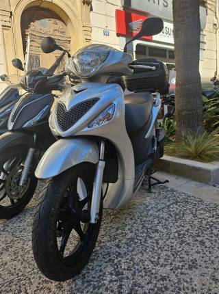 SUZUKI SIXTEEN 125 - 2009