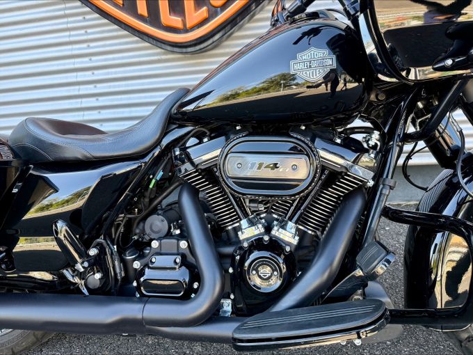 HARLEY-DAVIDSON TOURING ROAD GLIDE 1868 SPECIAL 4
