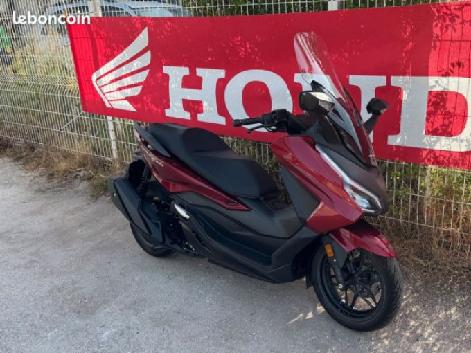 HONDA FORZA 350 4