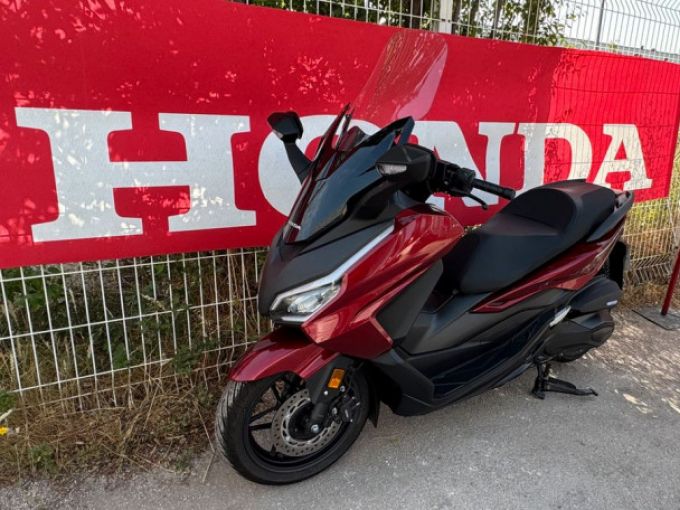 HONDA FORZA 350 4