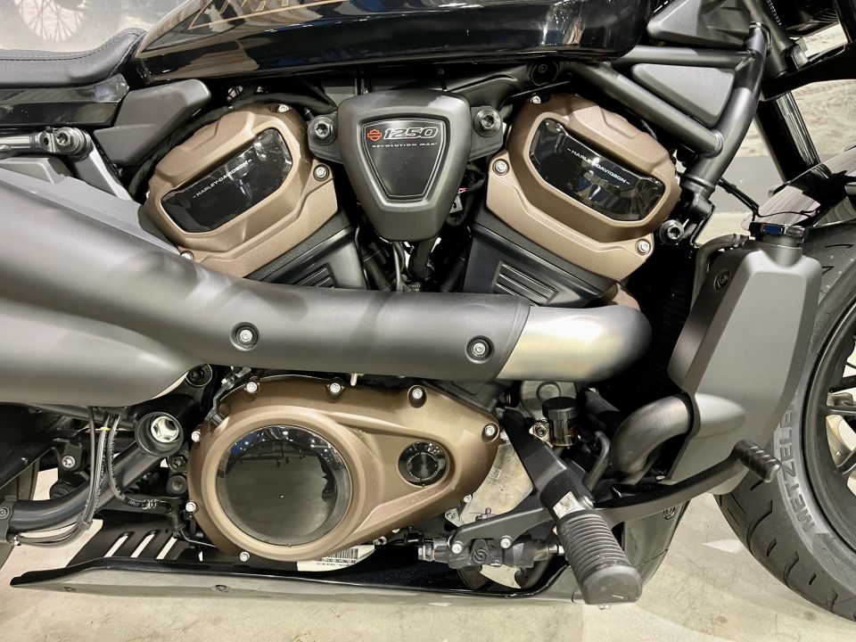 HARLEY-DAVIDSON SPORTSTER 1250 S 4