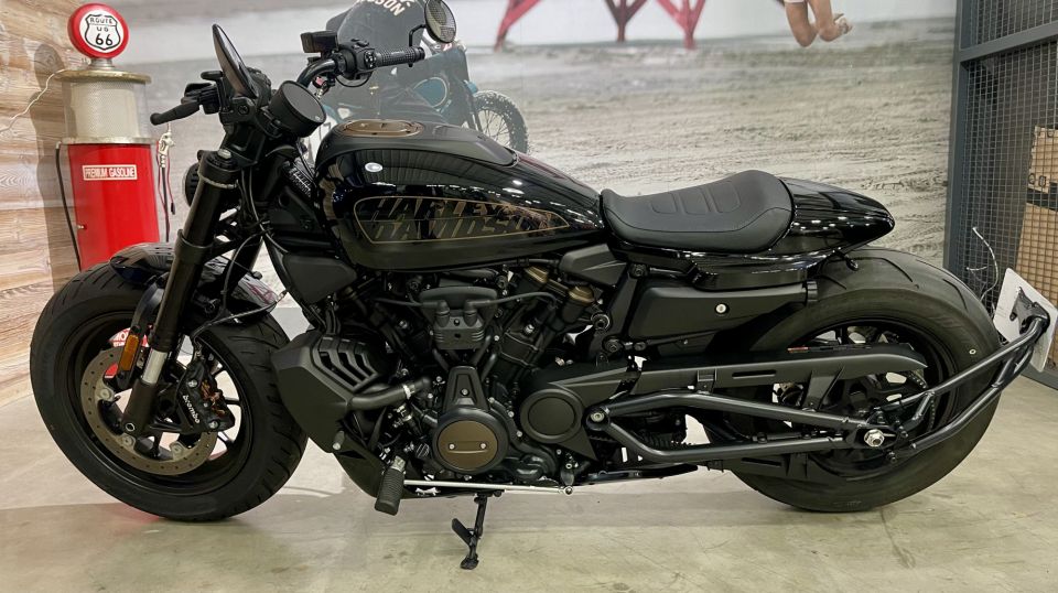 HARLEY-DAVIDSON SPORTSTER 1250 S 4