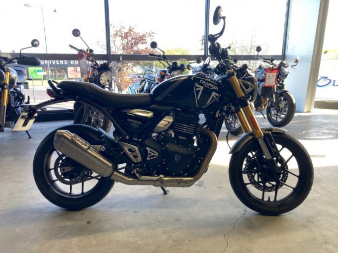 TRIUMPH SPEED 400 4