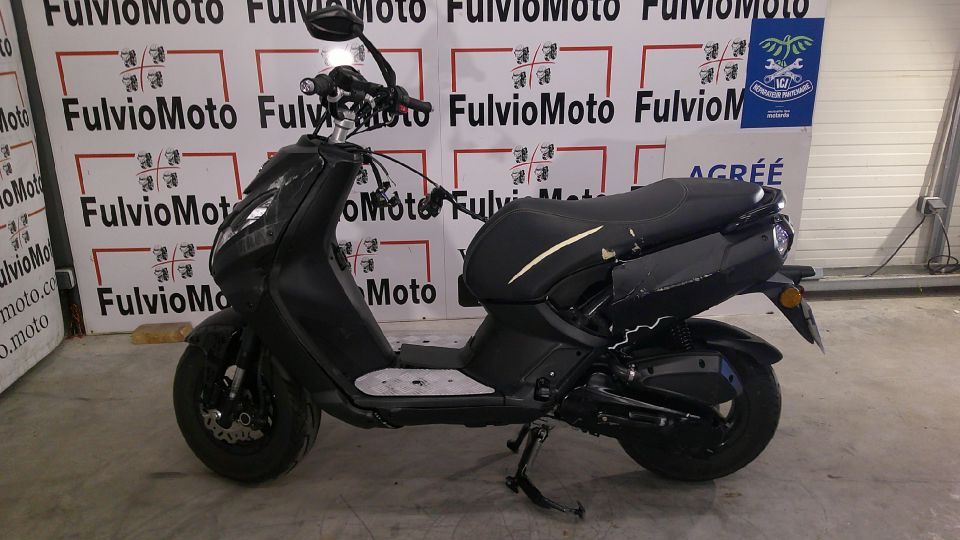 PEUGEOT STREET ZONE 50 4