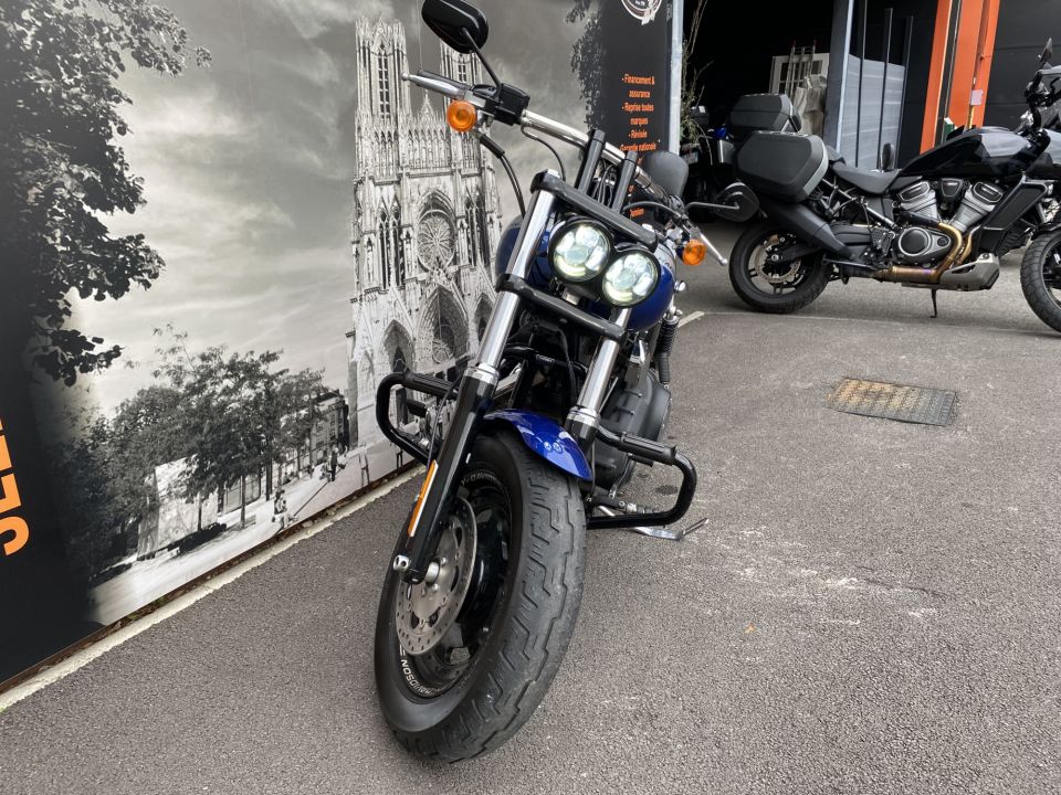 HARLEY-DAVIDSON DYNA FAT BOB 1690 4