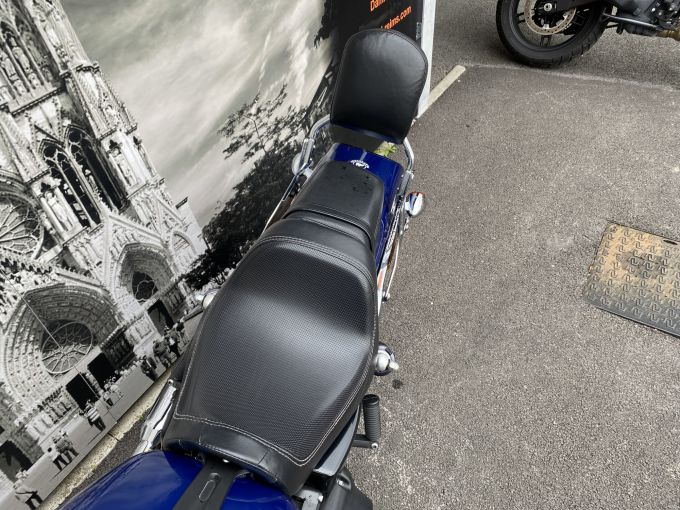 HARLEY-DAVIDSON DYNA FAT BOB 1690 4