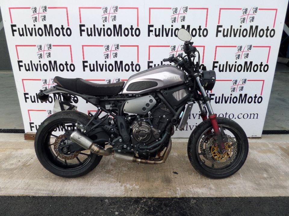 YAMAHA XSR 700 4