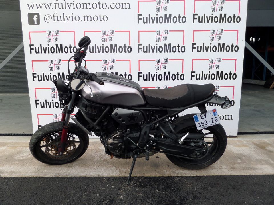 YAMAHA XSR 700 4