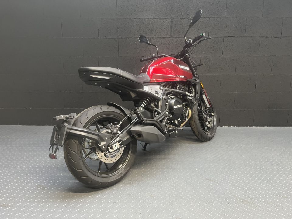 MOTO MORINI SEIEMMEZZO STR 4