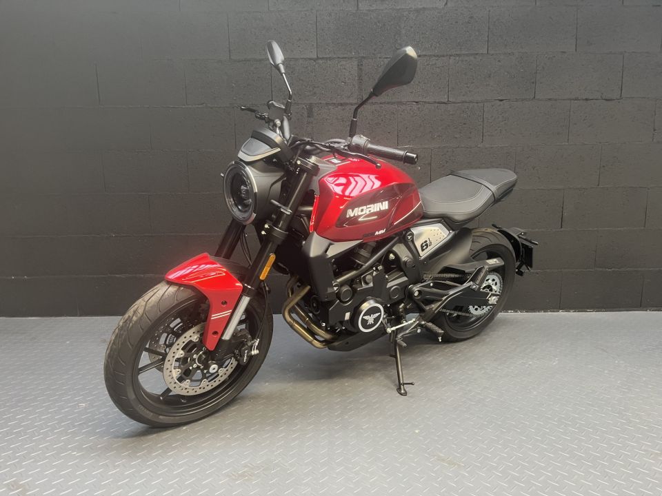 MOTO MORINI SEIEMMEZZO STR 4