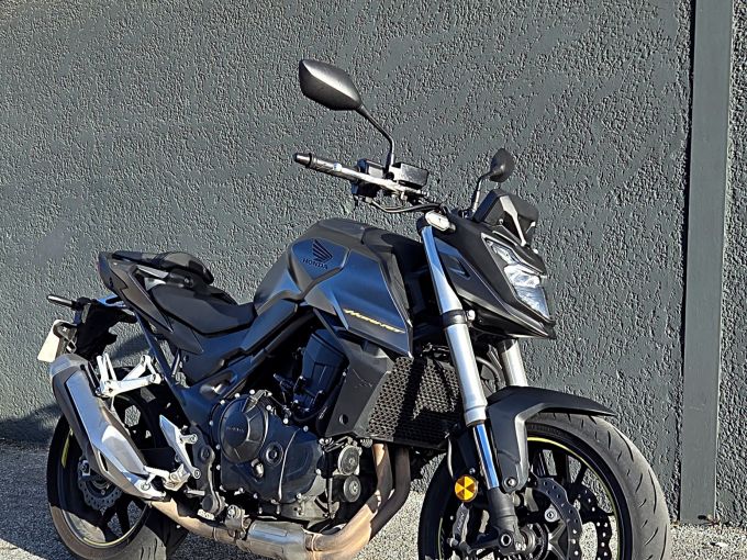 HONDA CB 750 HORNET 4