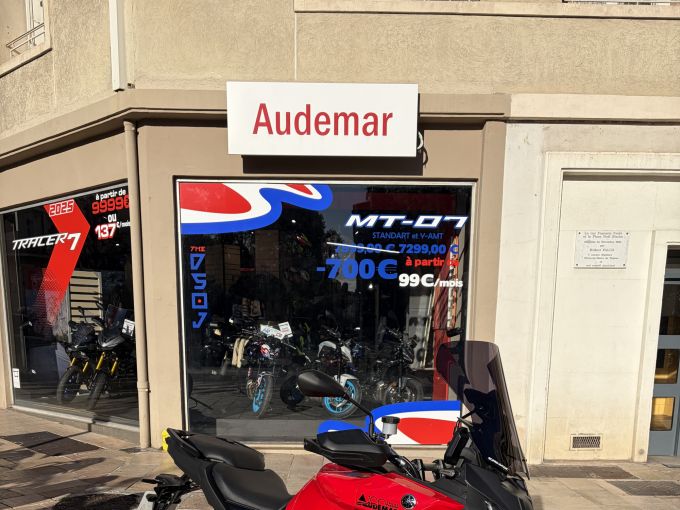 YAMAHA TRACER 9 Y-AMT 4