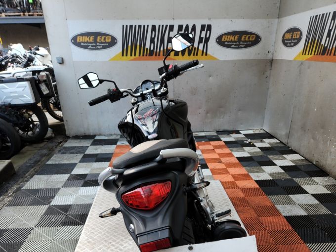 SUZUKI GLADIUS 650 4