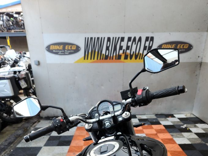 SUZUKI GLADIUS 650 4
