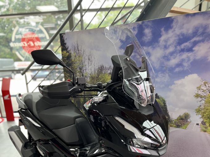 HONDA ADV 350 4