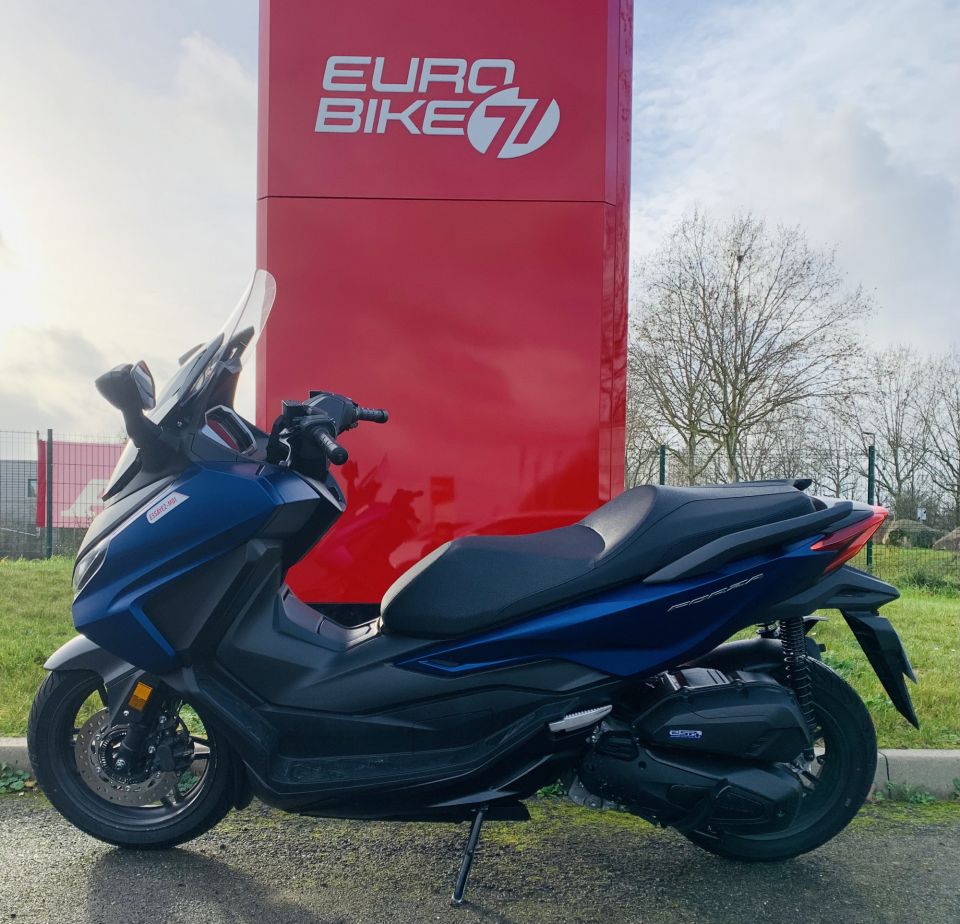 HONDA NSS FORZA 125 4