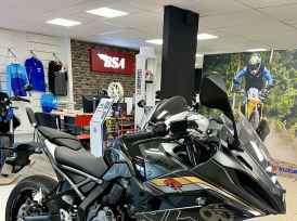 SUZUKI GSX-8R - 2025