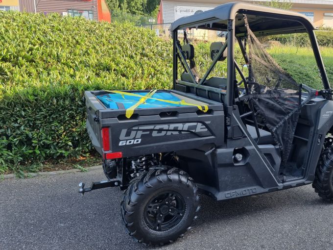 CF MOTO UFORCE 600 4