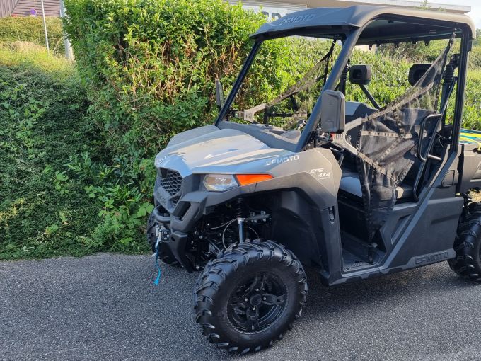 CF MOTO UFORCE 600 4