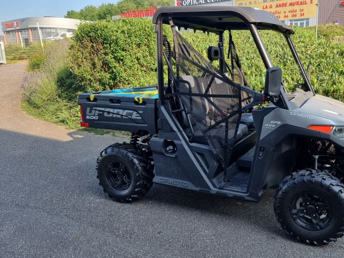 CF MOTO UFORCE 600 4