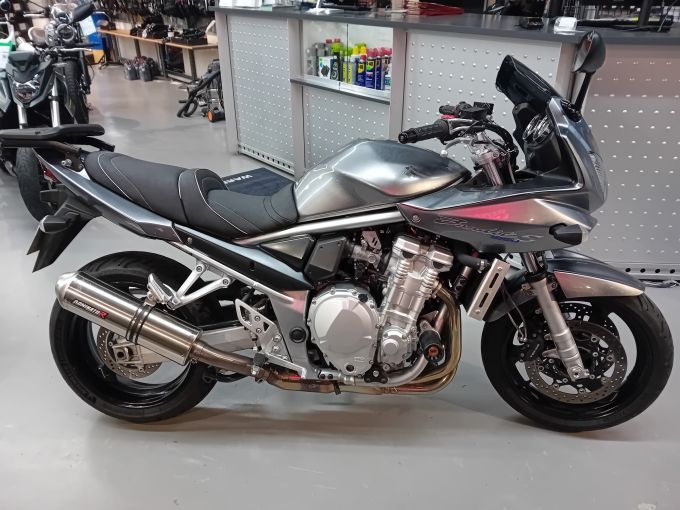 SUZUKI GSF 1250 S BANDIT 4
