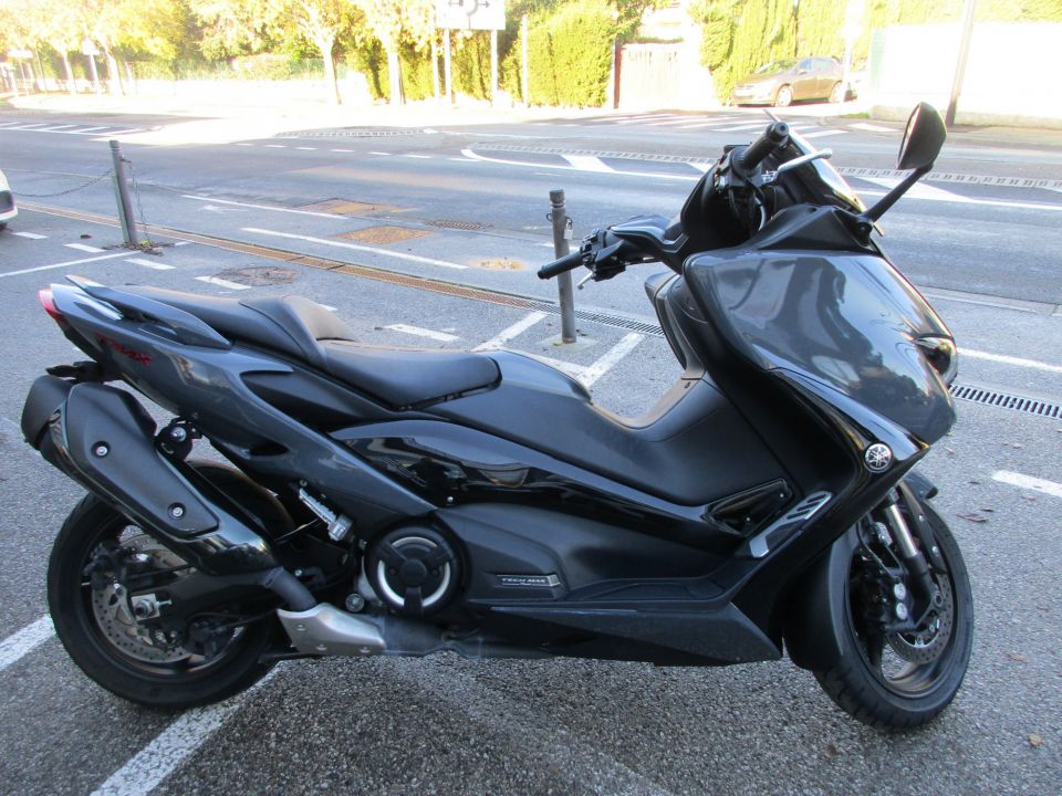 YAMAHA XP T-MAX 560 TECH MAX 4