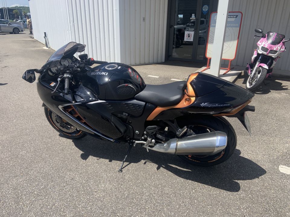 SUZUKI GSX-R 1300 HAYABUSA 4