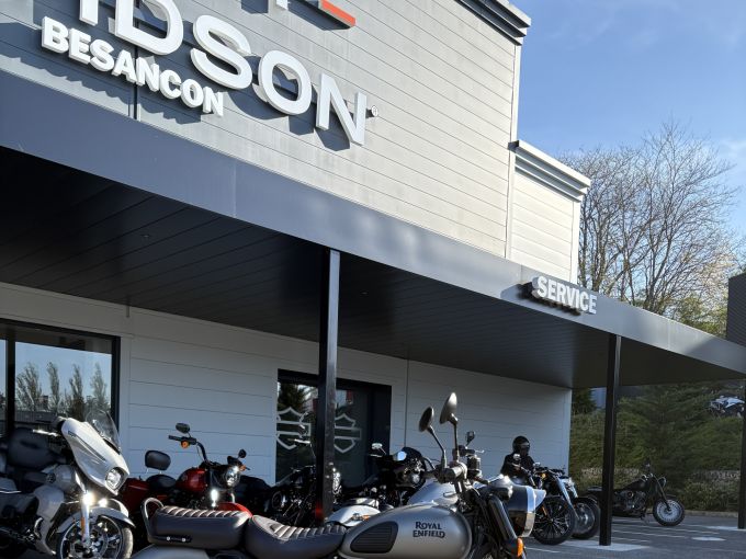 ROYAL ENFIELD CLASSIC 4