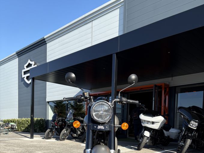 ROYAL ENFIELD CLASSIC 4