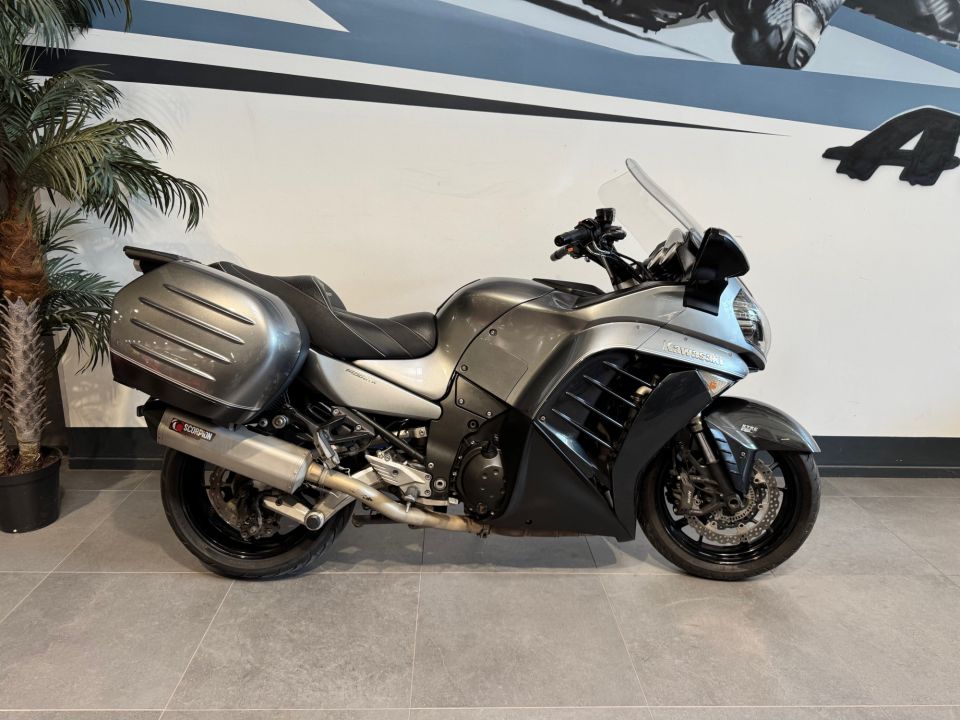 KAWASAKI GTR 1400 4