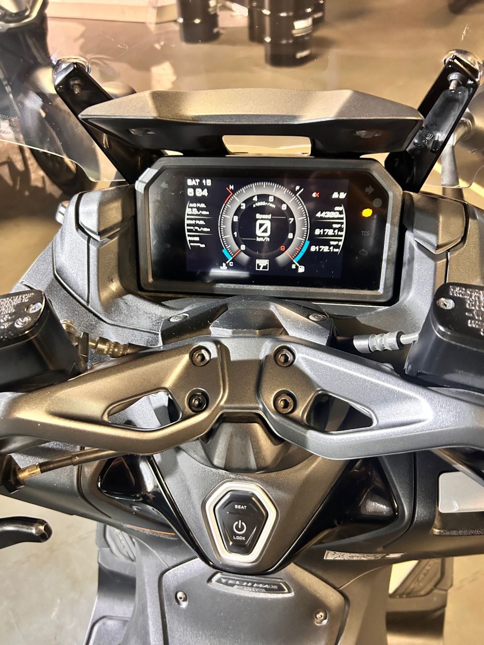 YAMAHA XP T-MAX 560 TECH MAX 4