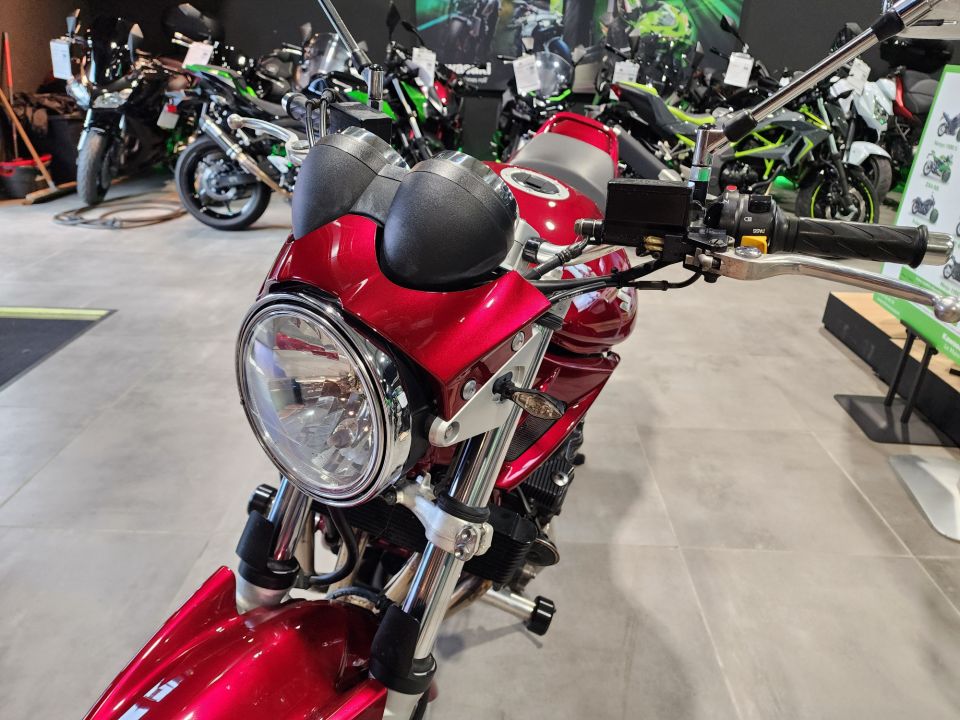 SUZUKI GSF 1200 N BANDIT 4