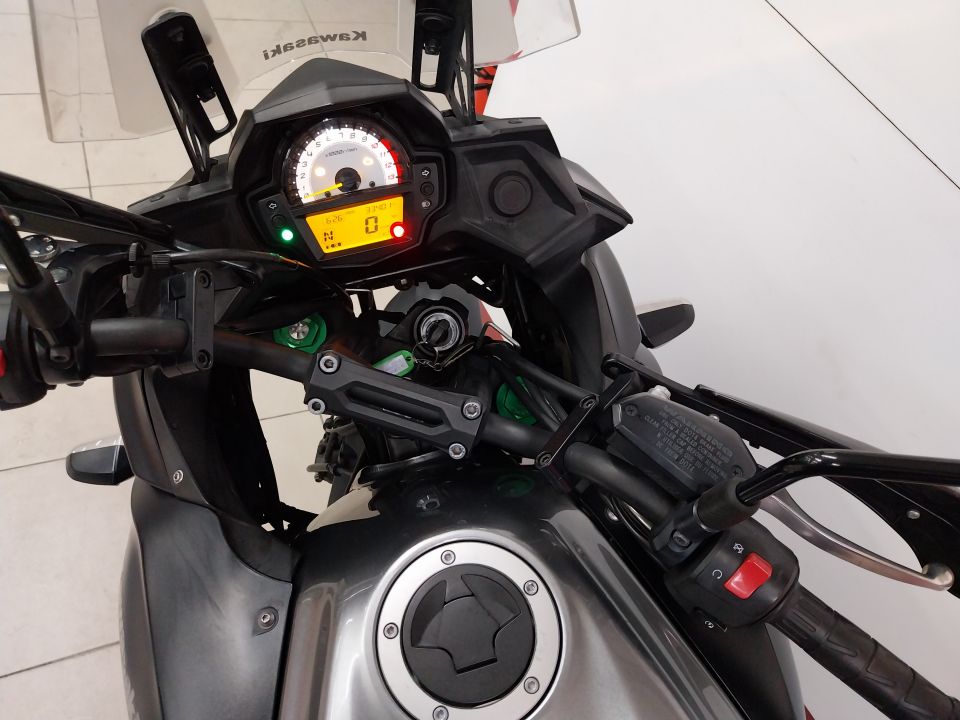 KAWASAKI VERSYS 650 ABS 4