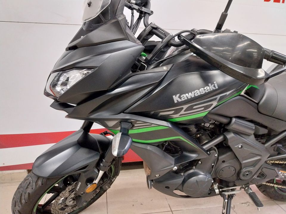 KAWASAKI VERSYS 650 ABS 4