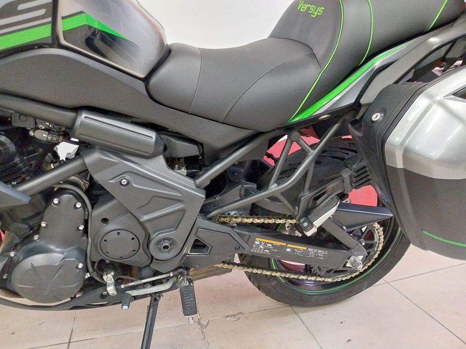 KAWASAKI VERSYS 650 ABS 4