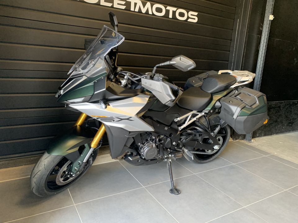 SUZUKI GSX-S 1000 GX 4