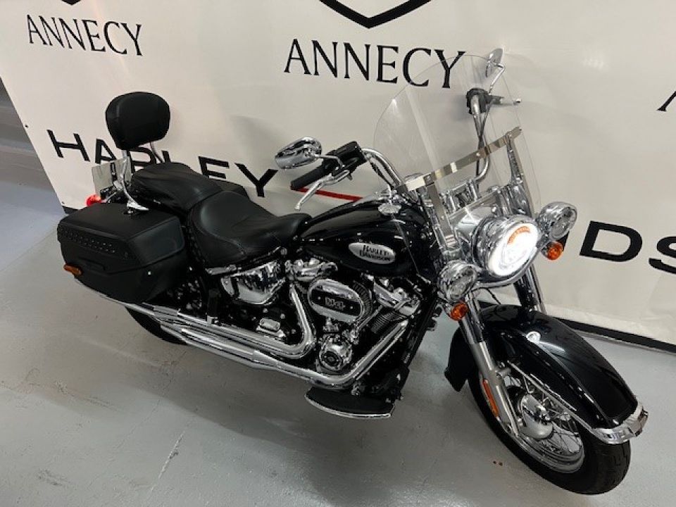HARLEY-DAVIDSON SOFTAIL HERITAGE 1868 CLASSIC 4