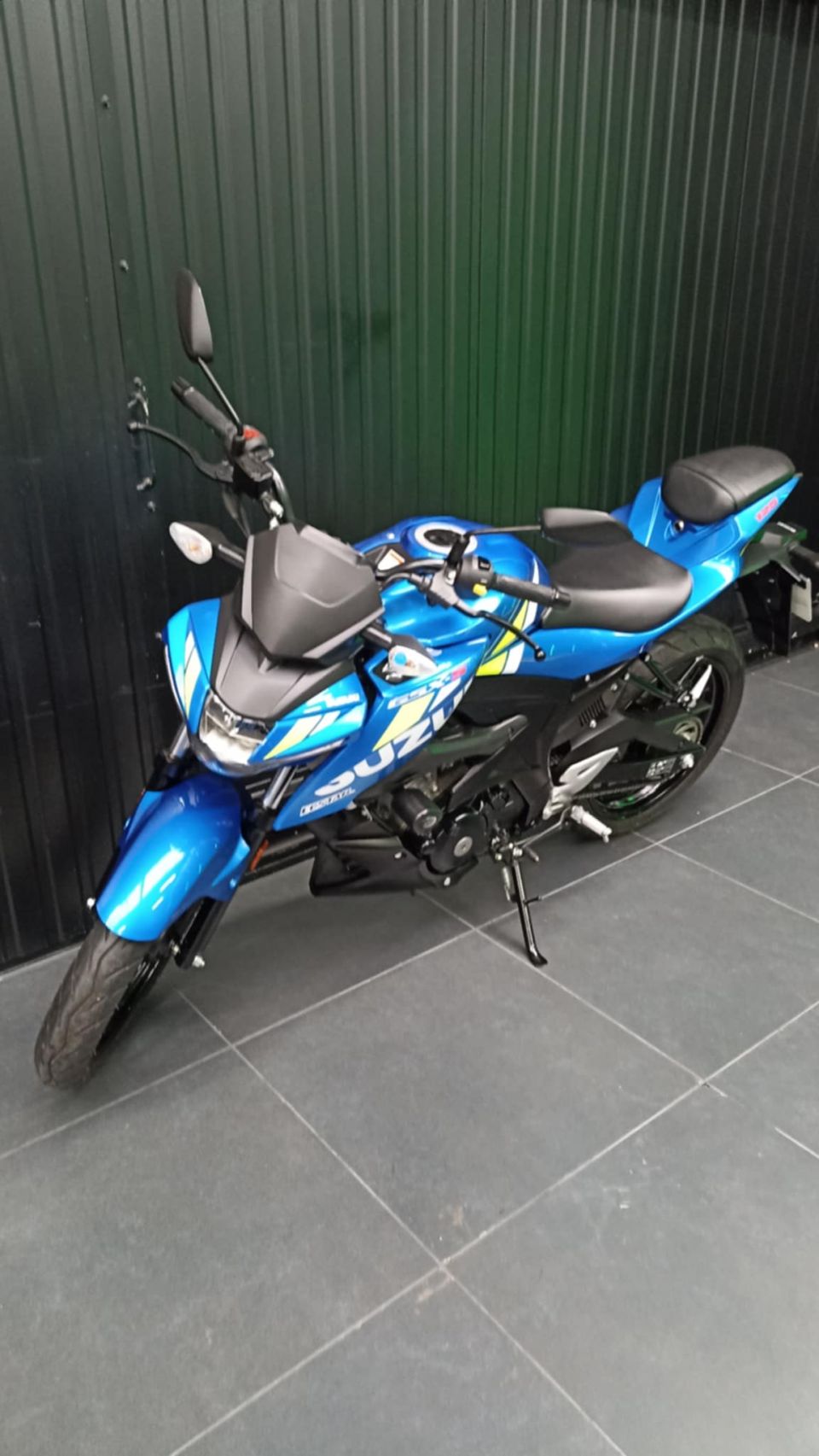 SUZUKI GSX-S 125 ABS 4