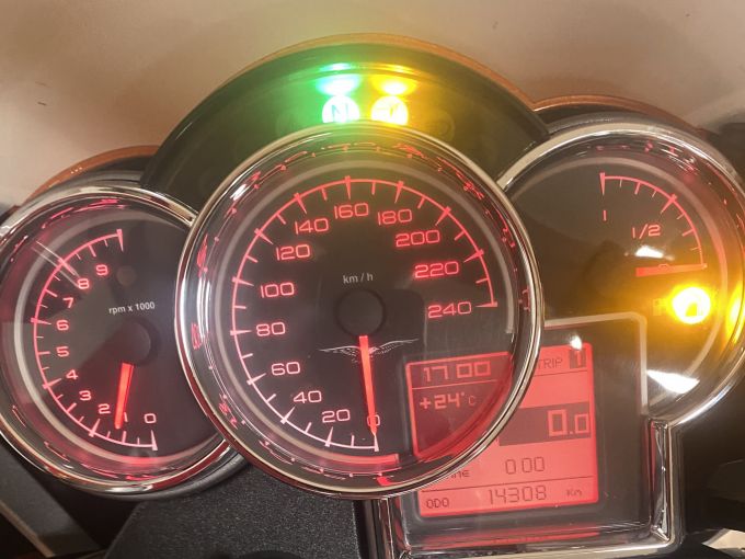 MOTO GUZZI BREVA V 1100 4